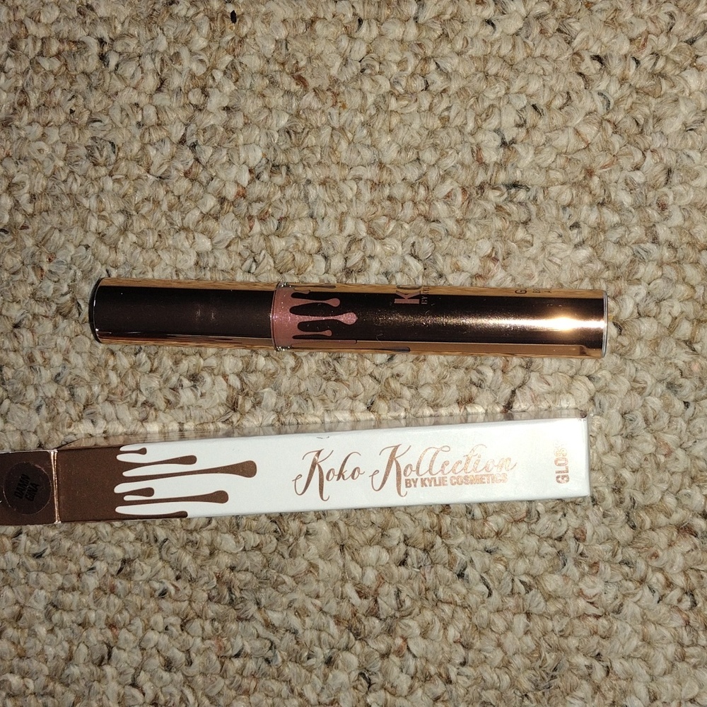 Damn Gina Kylie lipgloss